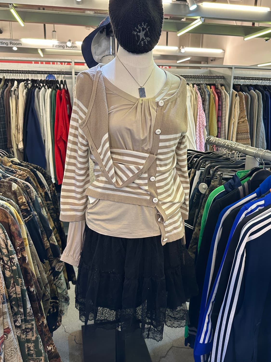 BURBERRY 버버리 베이지 스트라이프 가디건 상품이미지1