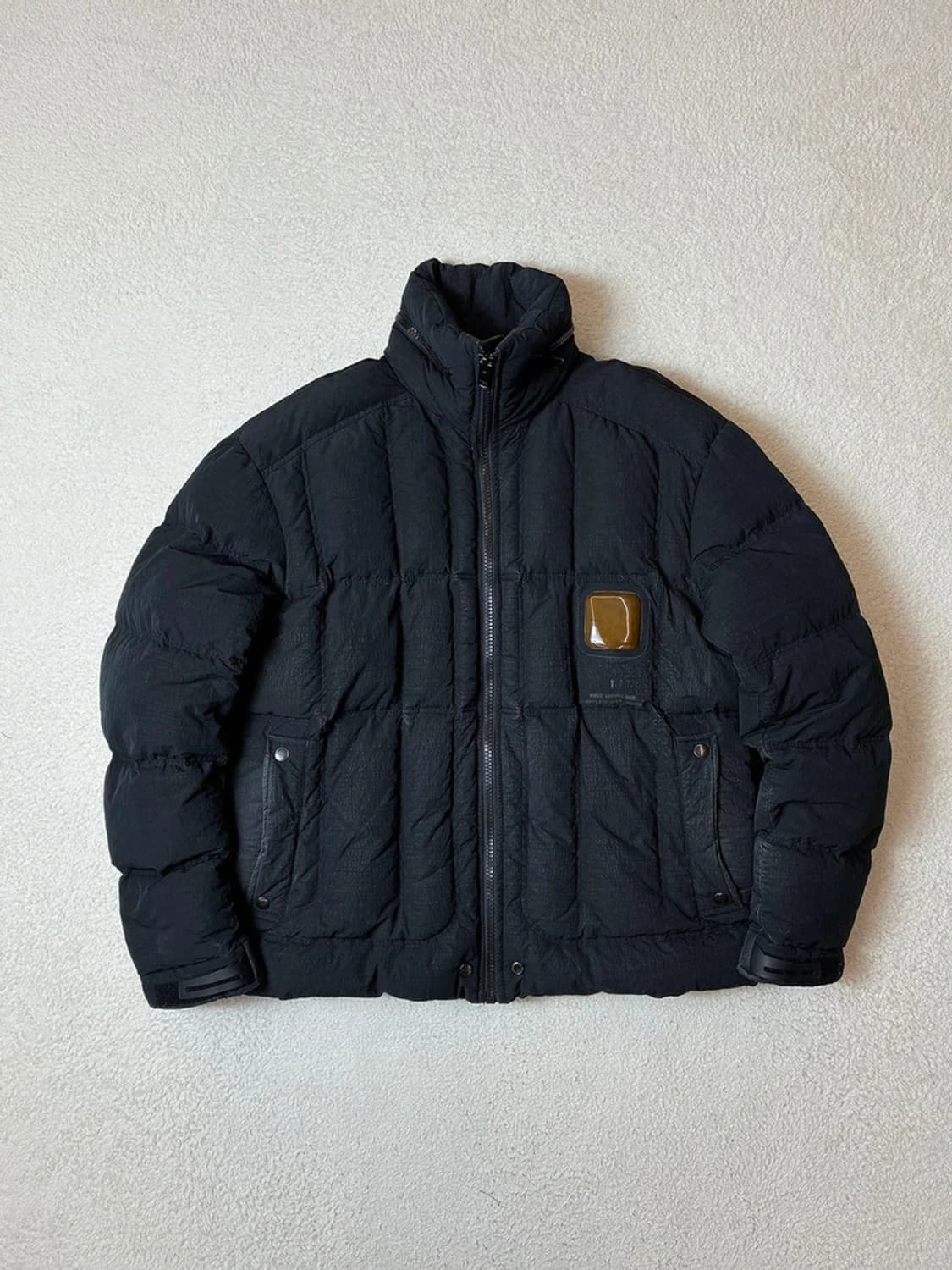 디젤 피그먼트 테크니컬 푸퍼 후디 패딩 PN6649 상품이미지1