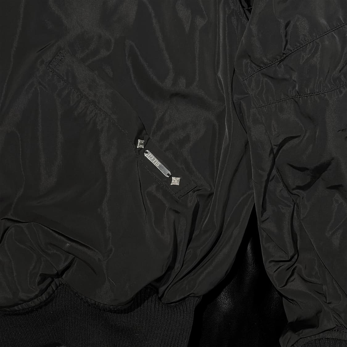 르수기아뜰리에 리본 매듭 크롭 봄버 점퍼 상품이미지5