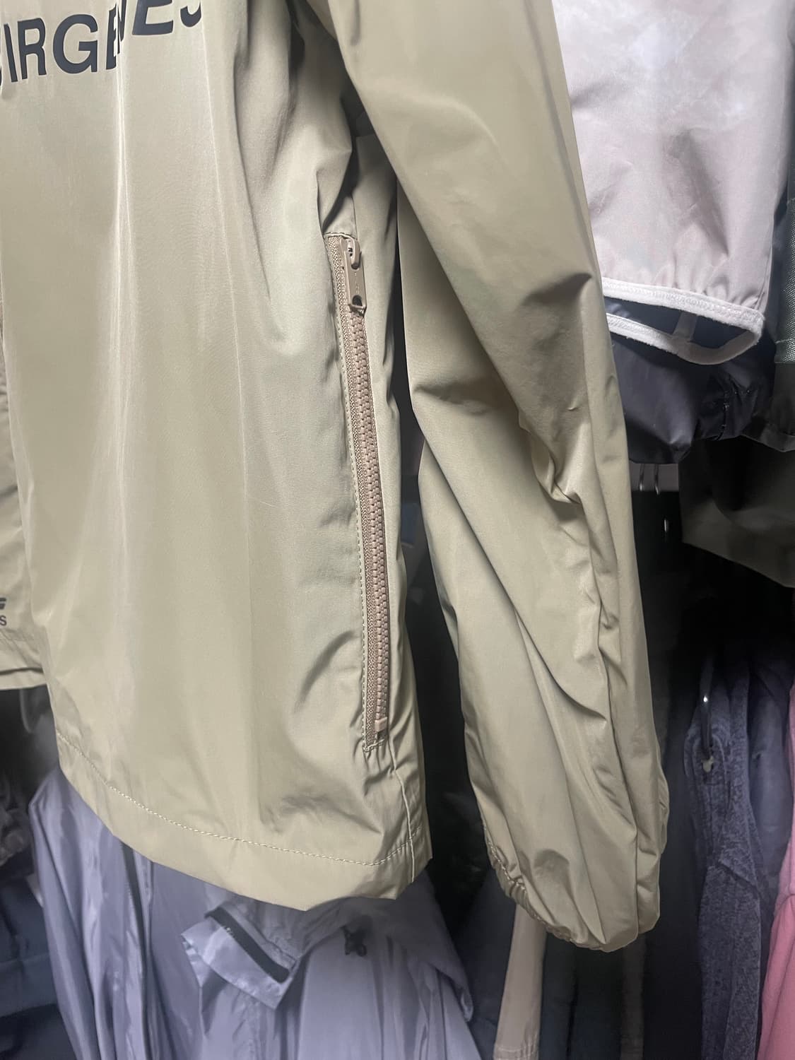 [m] 이지 시즌5 yeezy season5 칼라바사스 바람막이 상품이미지6