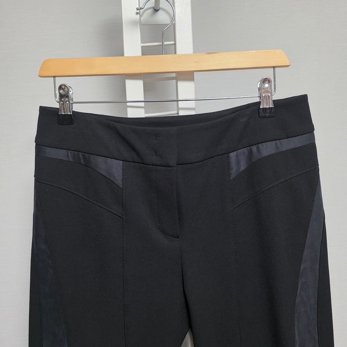 오브제 강진영  블랙 배색 여성 슬랙스 상품이미지2