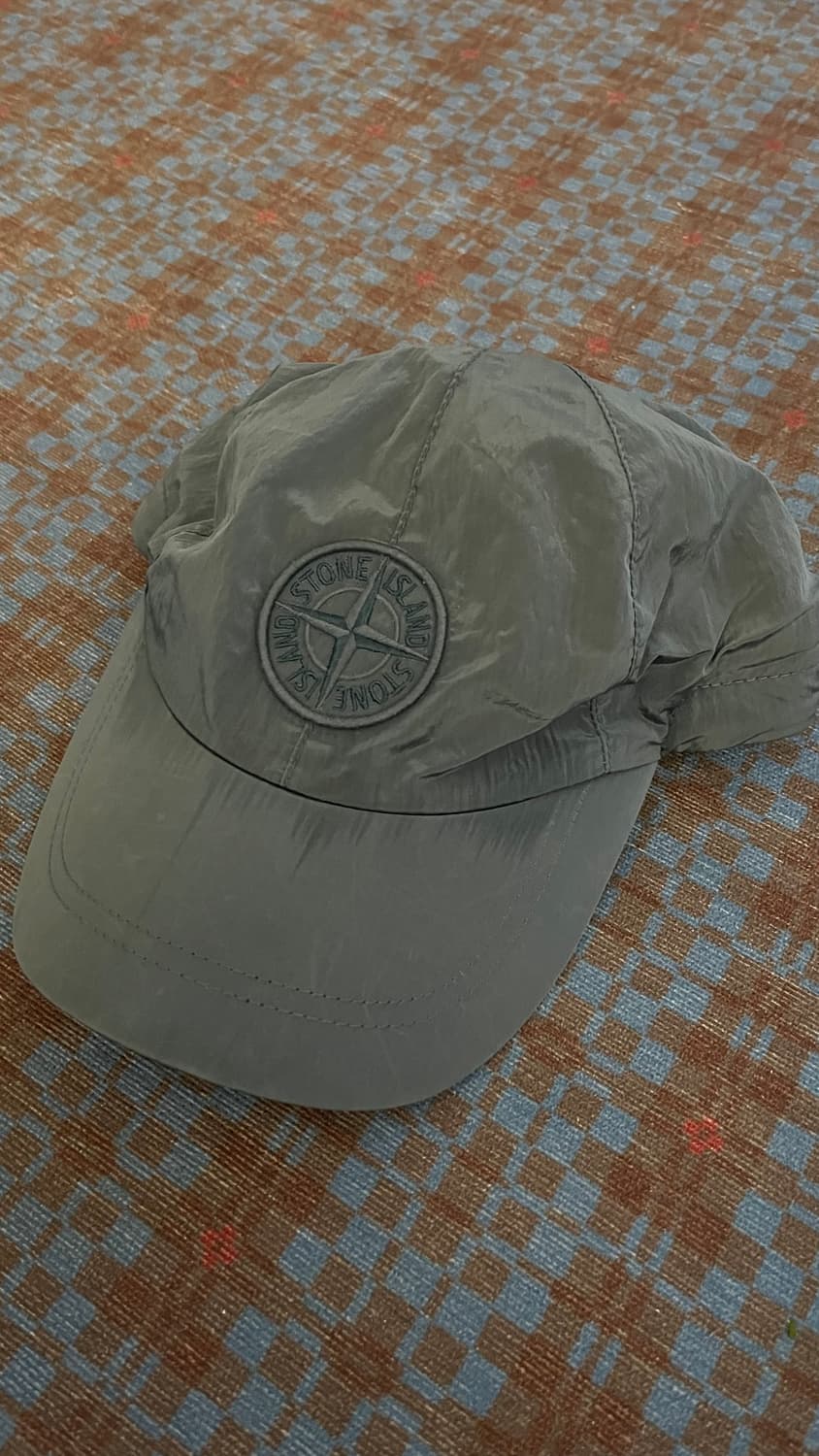 스톤아일랜드 나일론 캡 상품이미지1
