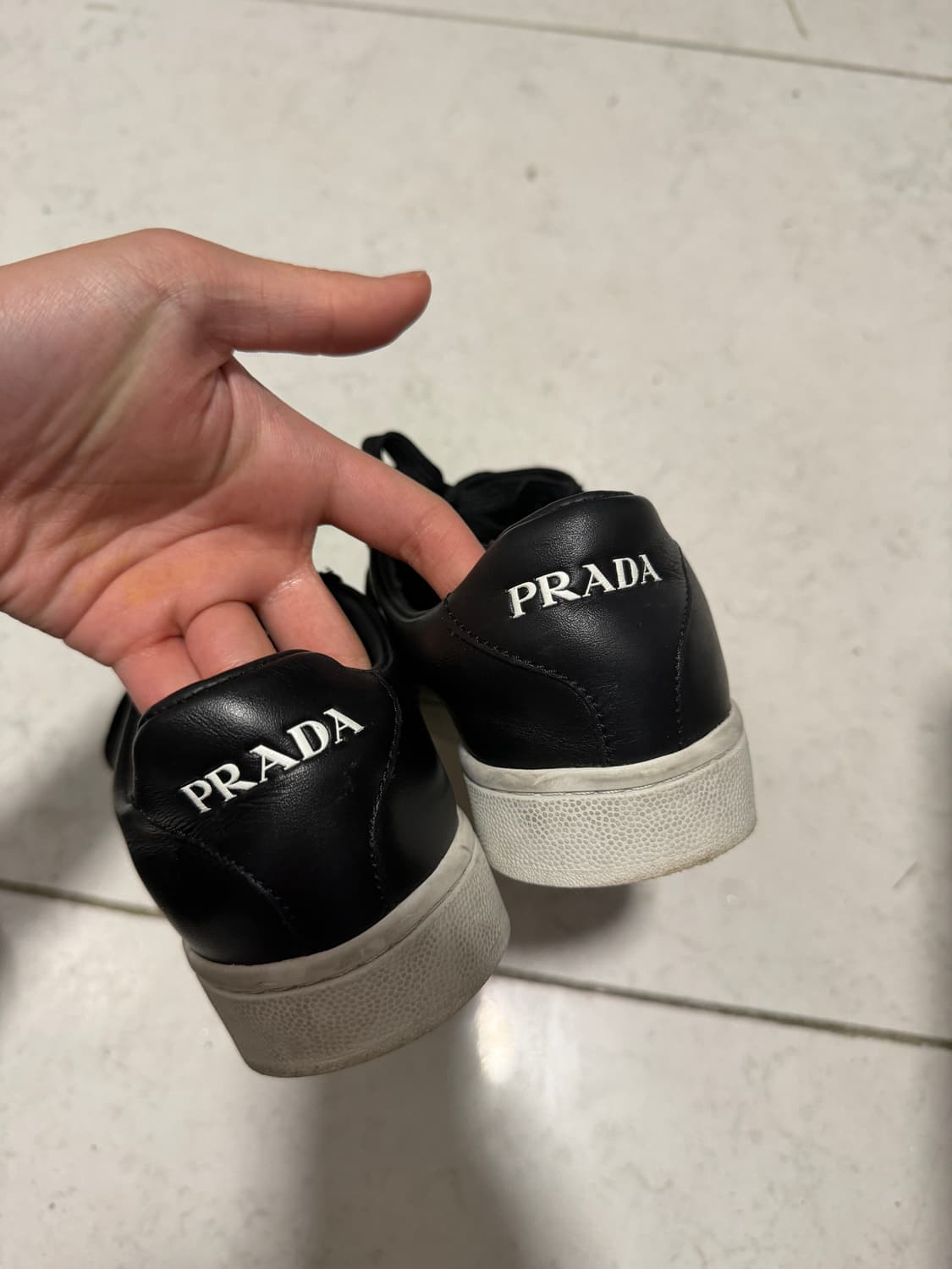 프라다 스니커즈 정품 상품이미지2