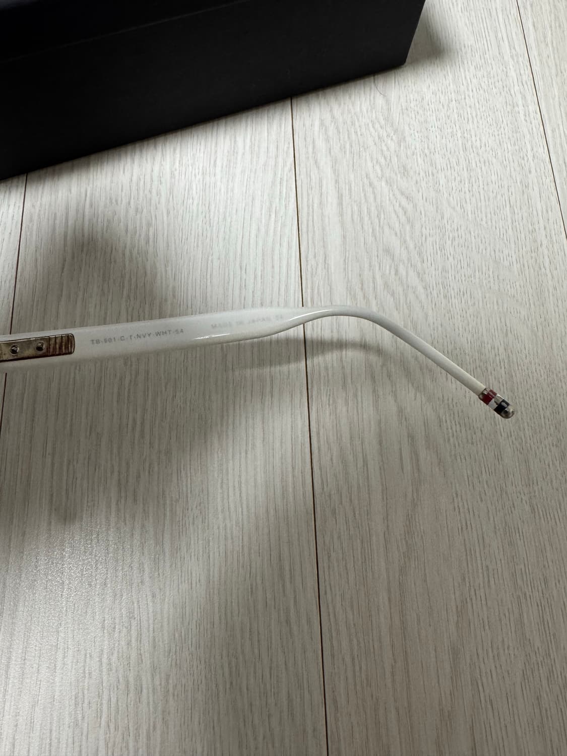 톰브라운 권지연 선글라스 상품이미지6