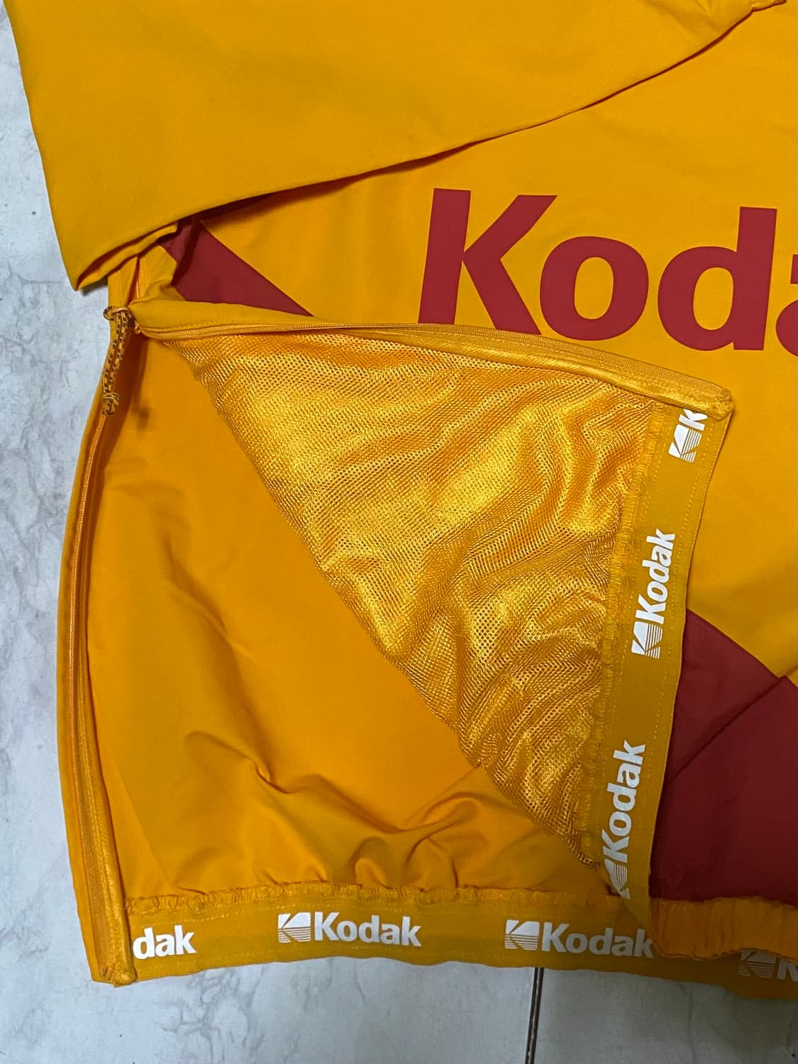 코닥 웜업 나일론 맨투맨 105 상품이미지4