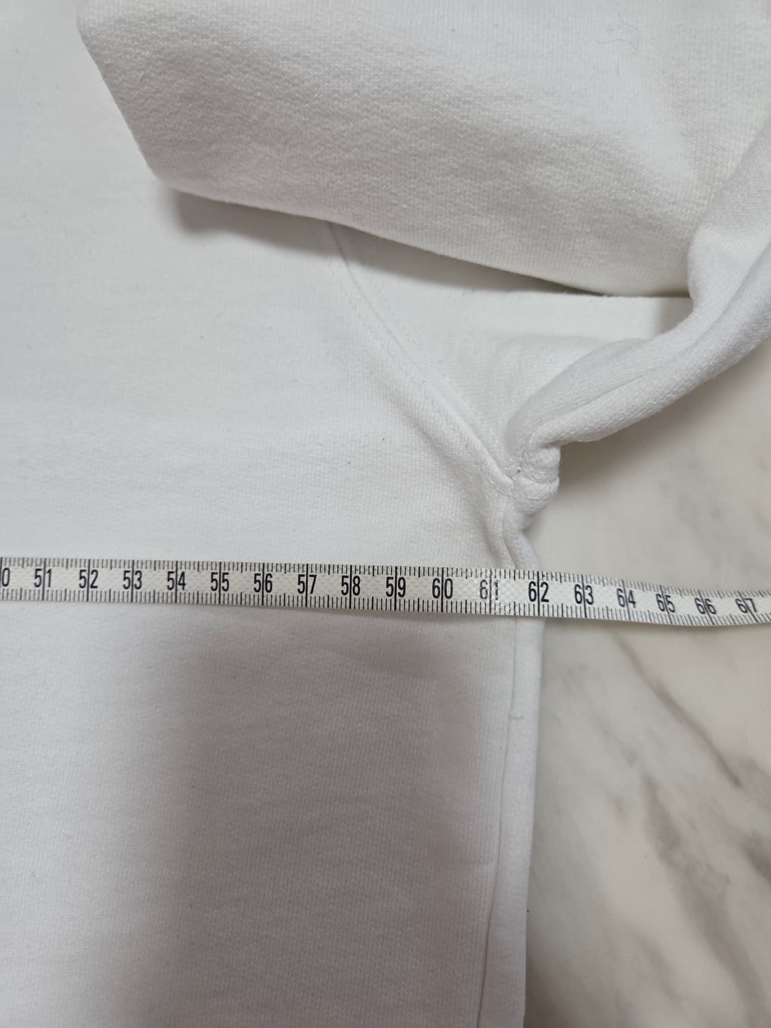 오프화이트 컷오프 맨투맨 상품이미지9