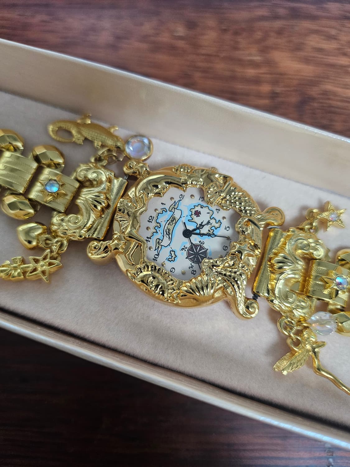 커크스 폴리 (Kirks Folly) 골드 메탈 손목시계 상품이미지1