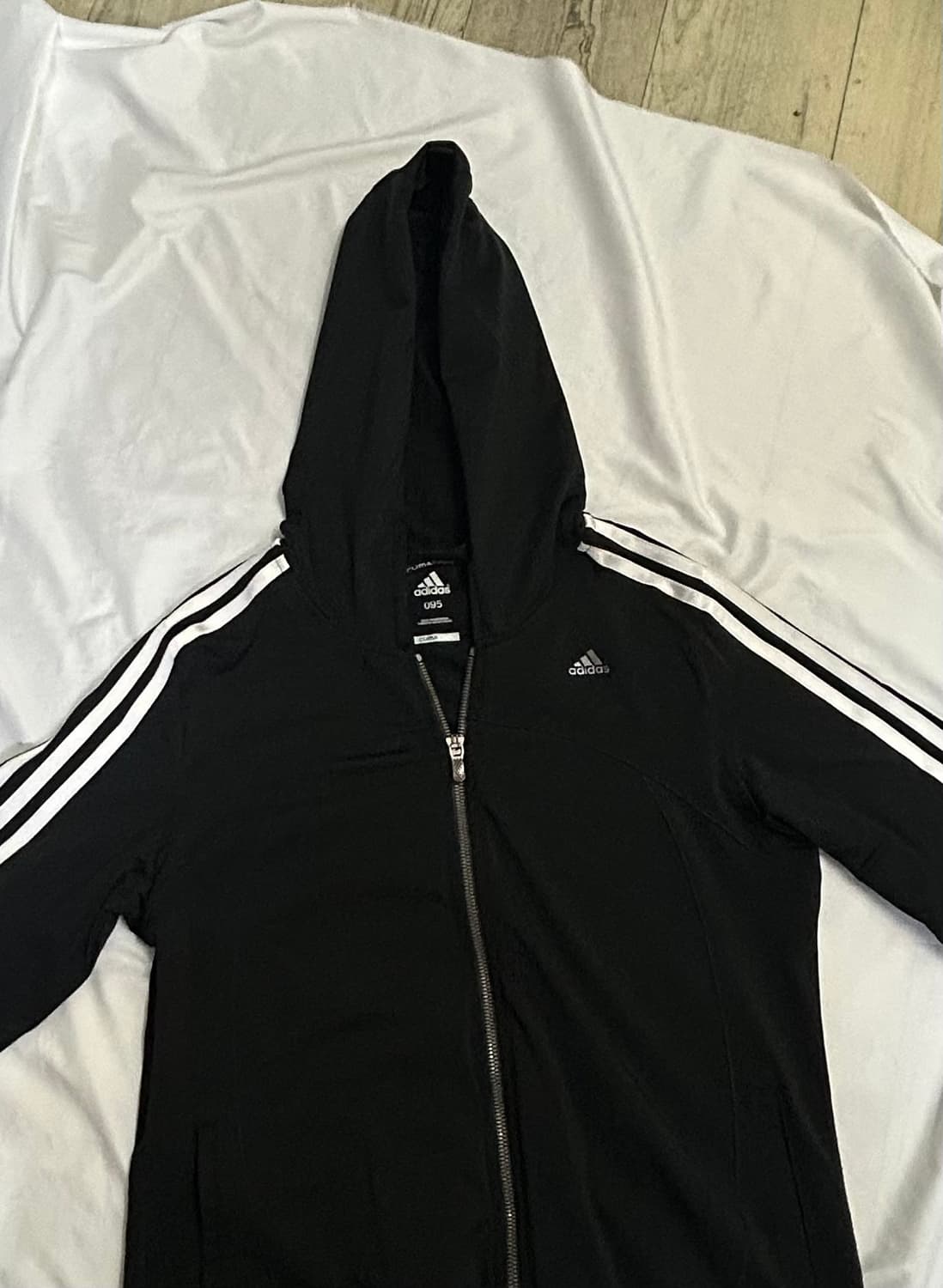 아디다스 바람막이 상품이미지1