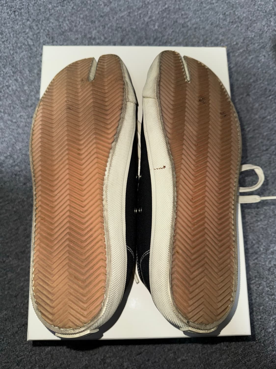 [41.5] 메종 마르지엘라 타비스니커즈 블랙 상품이미지5