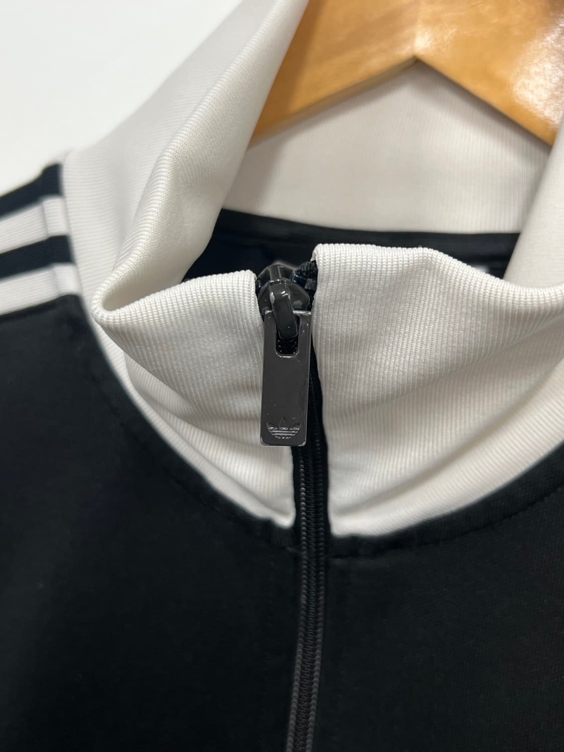 아디다스 베켄바우어 검흰 트랙탑 져지 상품이미지4