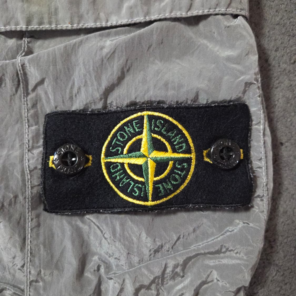 19ss 스톤아일랜드 와펜 나일론 메탈 카고 쇼츠 반바지 32 상품이미지8