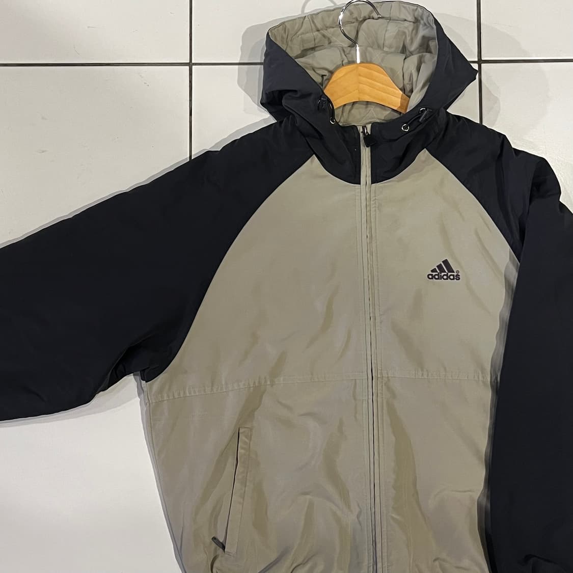 아디다스 올드스쿨 누빔 배색 후드점퍼 상품이미지4