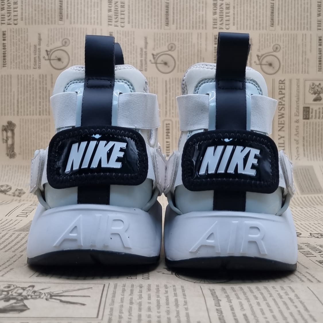 나이키 에어 허라취 CT 운동화250 상품이미지4