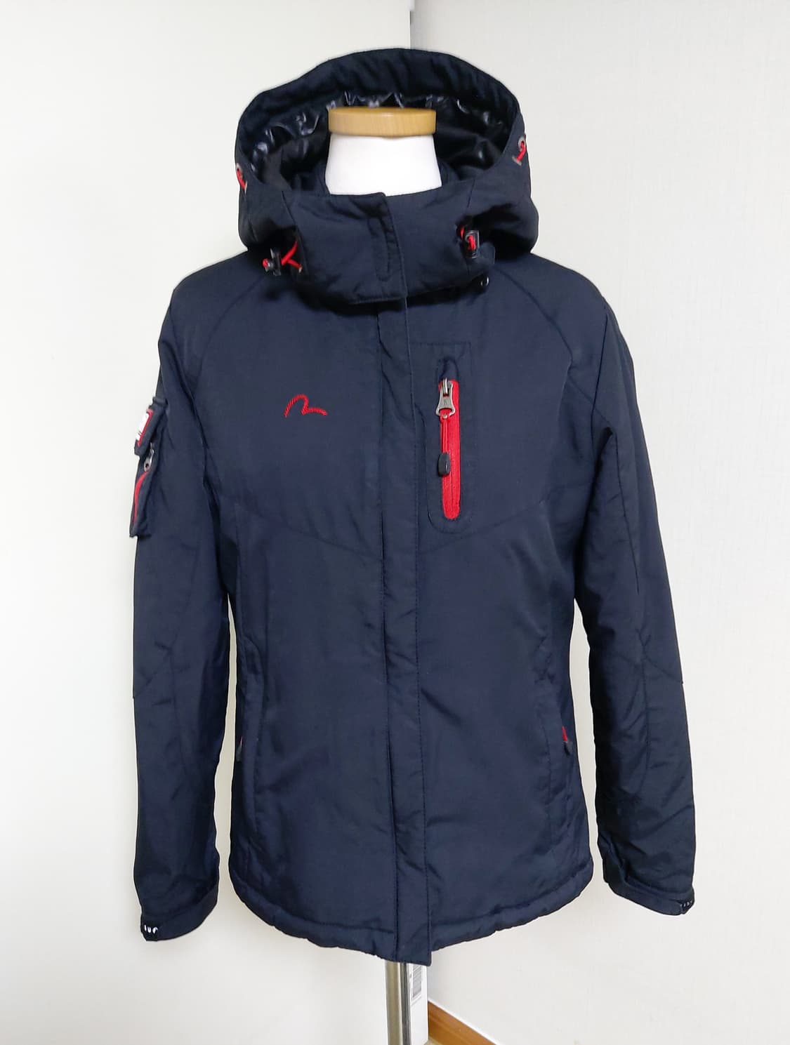 EVISU 여성 경량패딩 후드 점퍼(00S) 상품이미지1