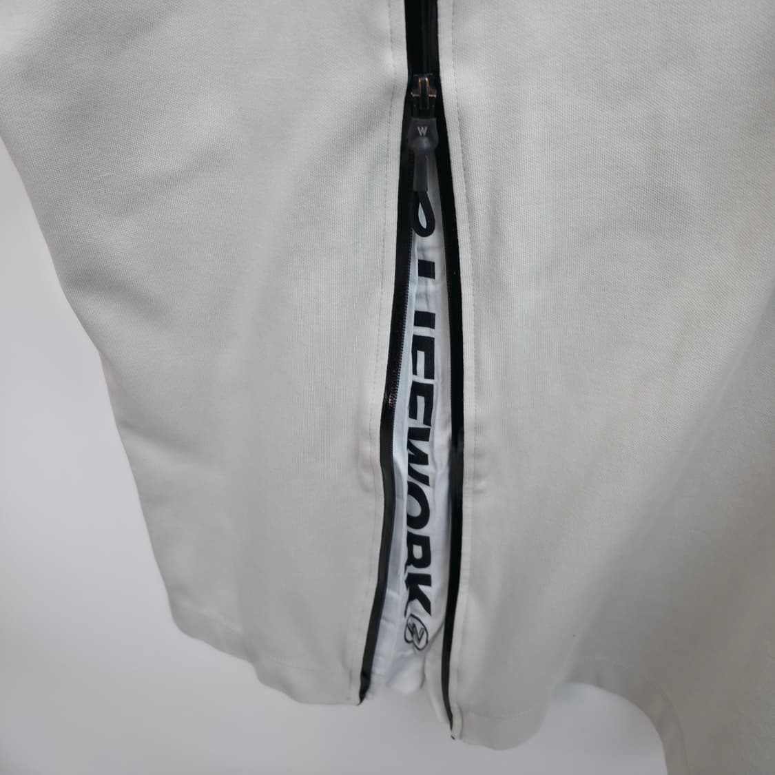 [L] 라이프워크 지퍼 반팔 티 상품이미지5