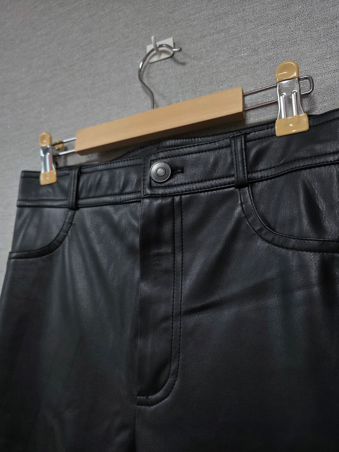 자라 블랙 레더 팬츠 상품이미지3