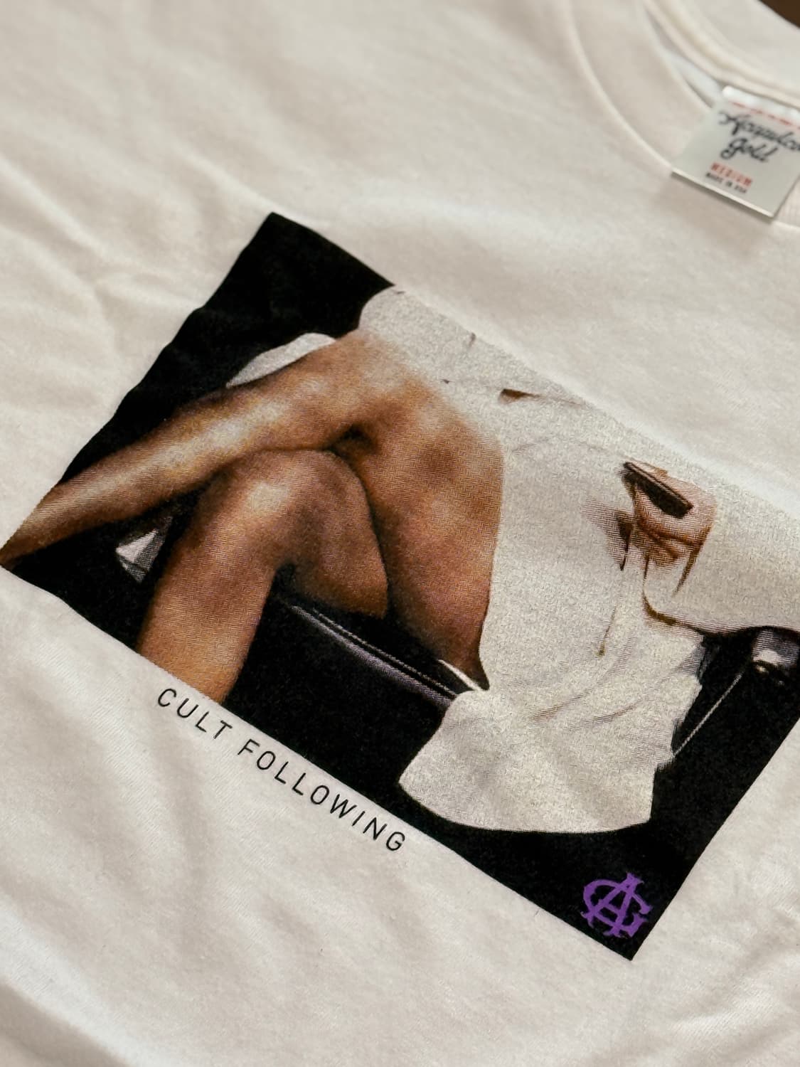 아키풀코골드 Cult Following Tee 상품이미지2