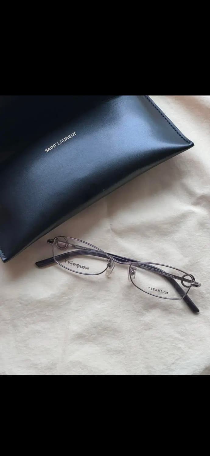 입생로랑 안경 상품이미지2