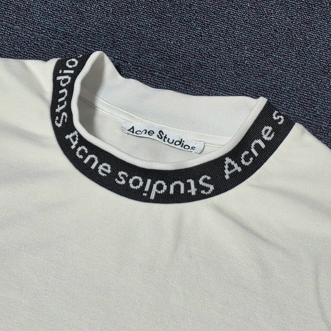 [M] Acne Studios 아크네 로고 리브 반팔티 상품이미지4