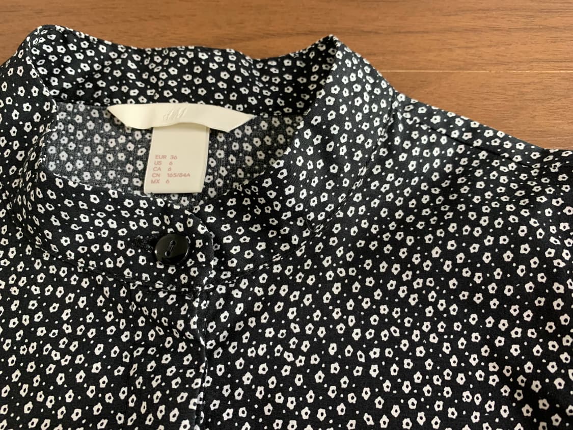 H&M 여성스러운 블라우스 팝니다.(S사이즈_새 제품) 상품이미지4