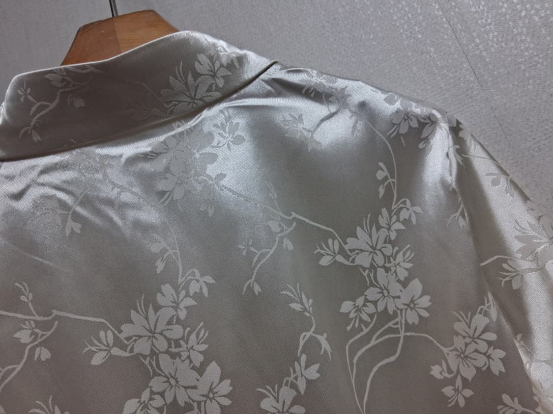 아이보리 무지 꽃무늬 실크블라우스 새옷 여성 55 아이보리플라워 블라우스 상품이미지5
