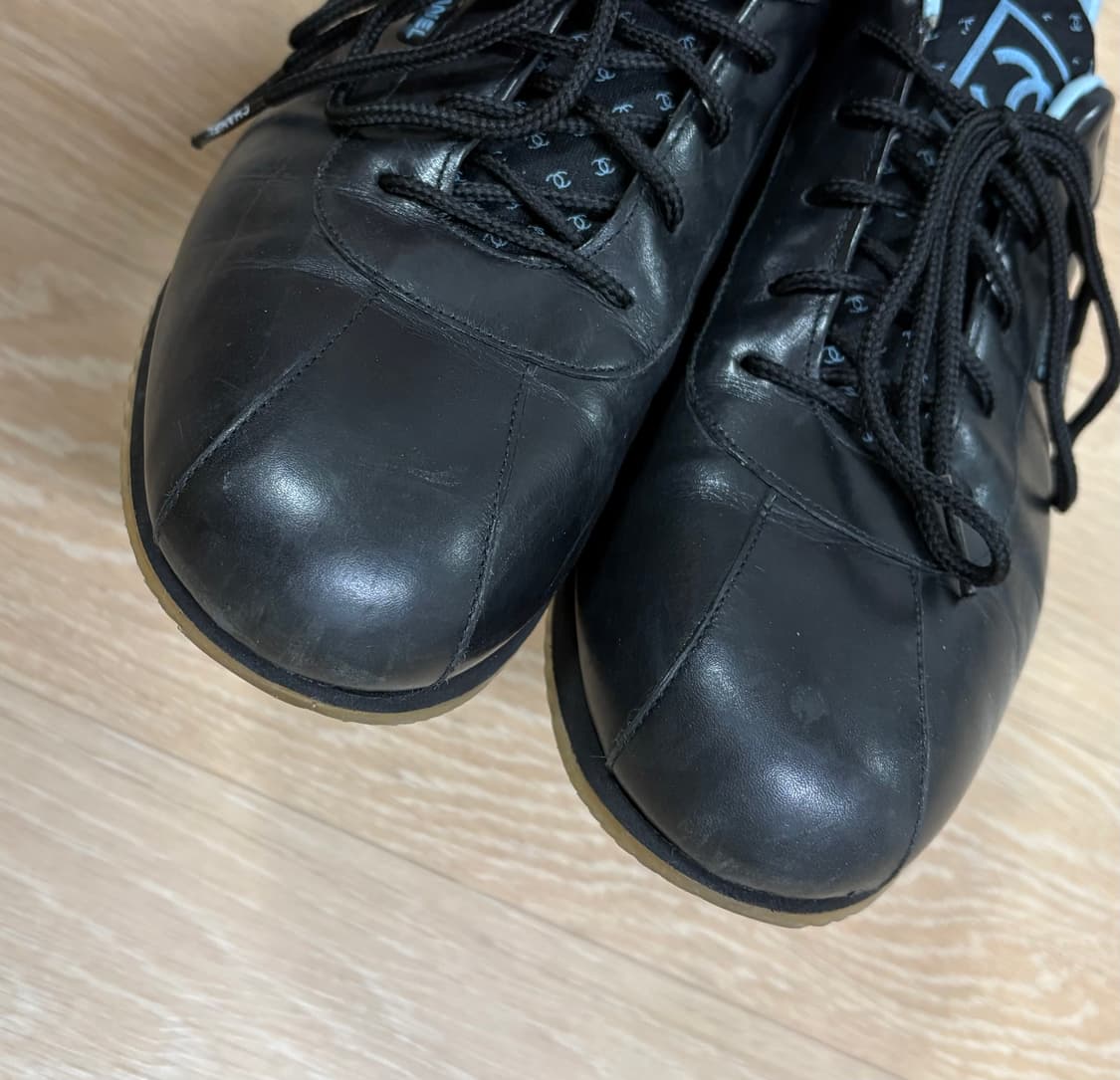 chanel 레더 블랙 스니커즈 37.5 (정품) 상품이미지3