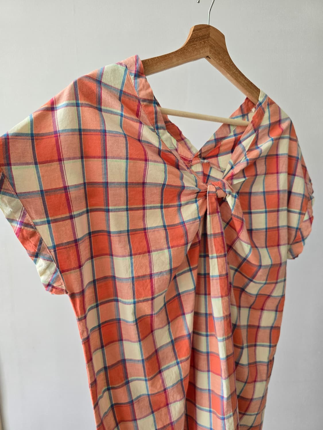 린넨 혼방 체크 꼬임 롱 블라우스 (M) 상품이미지4