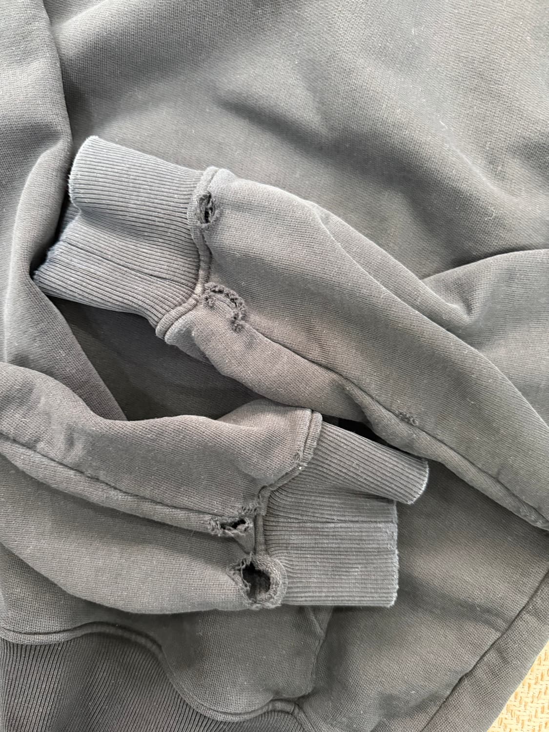 정품) 아미 스몰 하트 블랙 후드티 L 상품이미지5