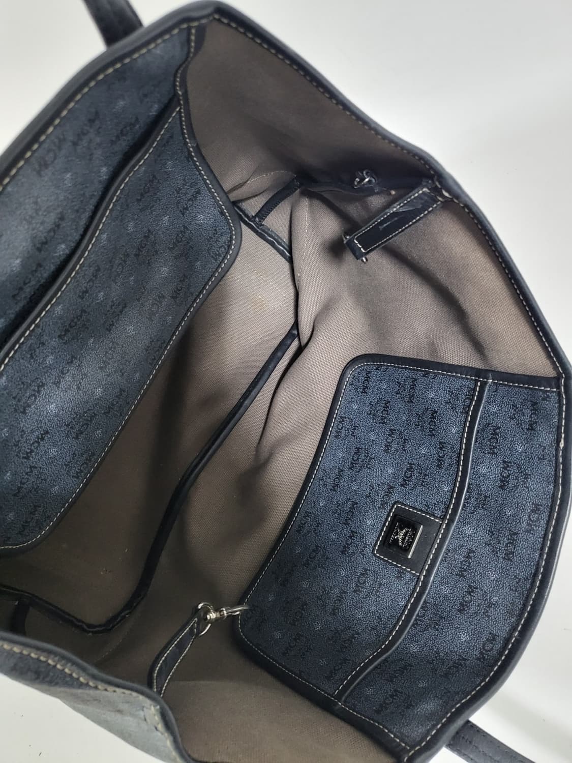 MCM 엠씨엠 숄더백 가방 상품이미지9