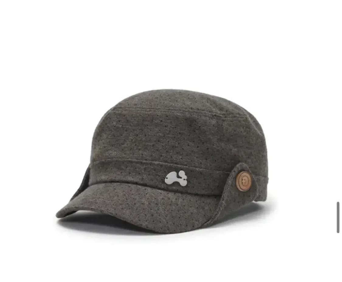 새상품/당일배송) 허그유어스킨 도트 버튼 플랩 캡 브라운 상품이미지1