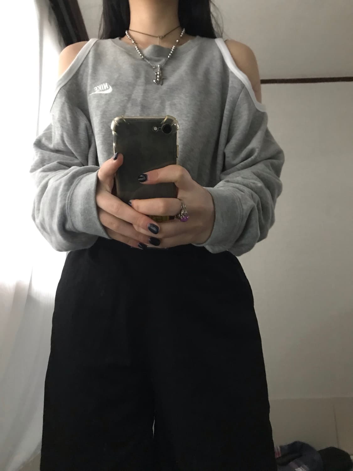 나이키 그레이 오프숄더 커스텀 맨투맨 상품이미지7