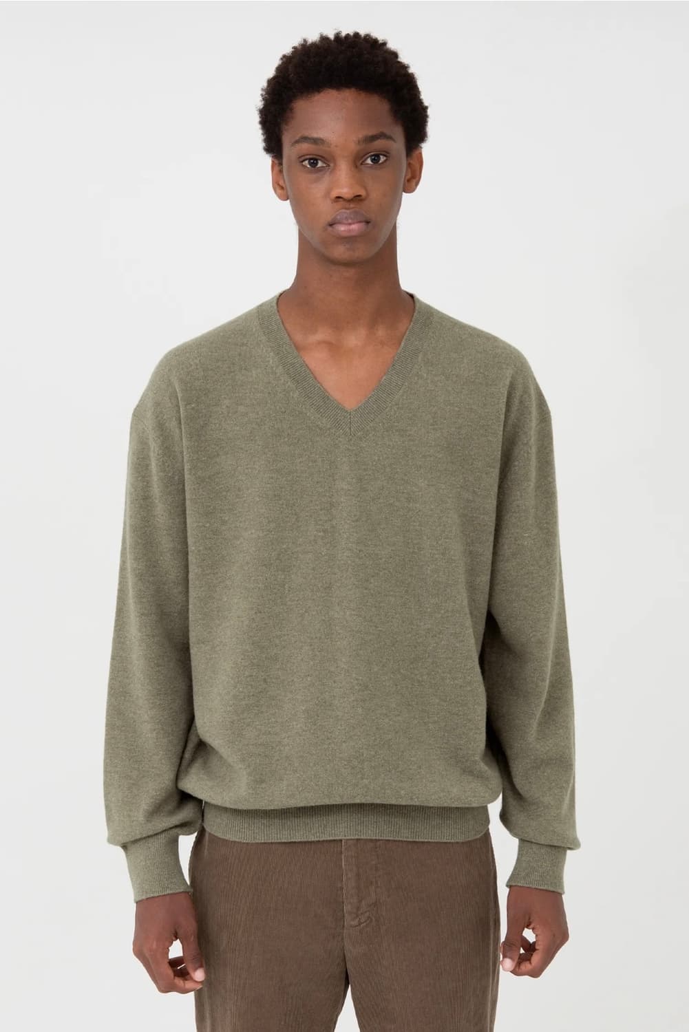 (3) 브라운야드 25FW 브이넥 니트 올리브 그레이 상품이미지1