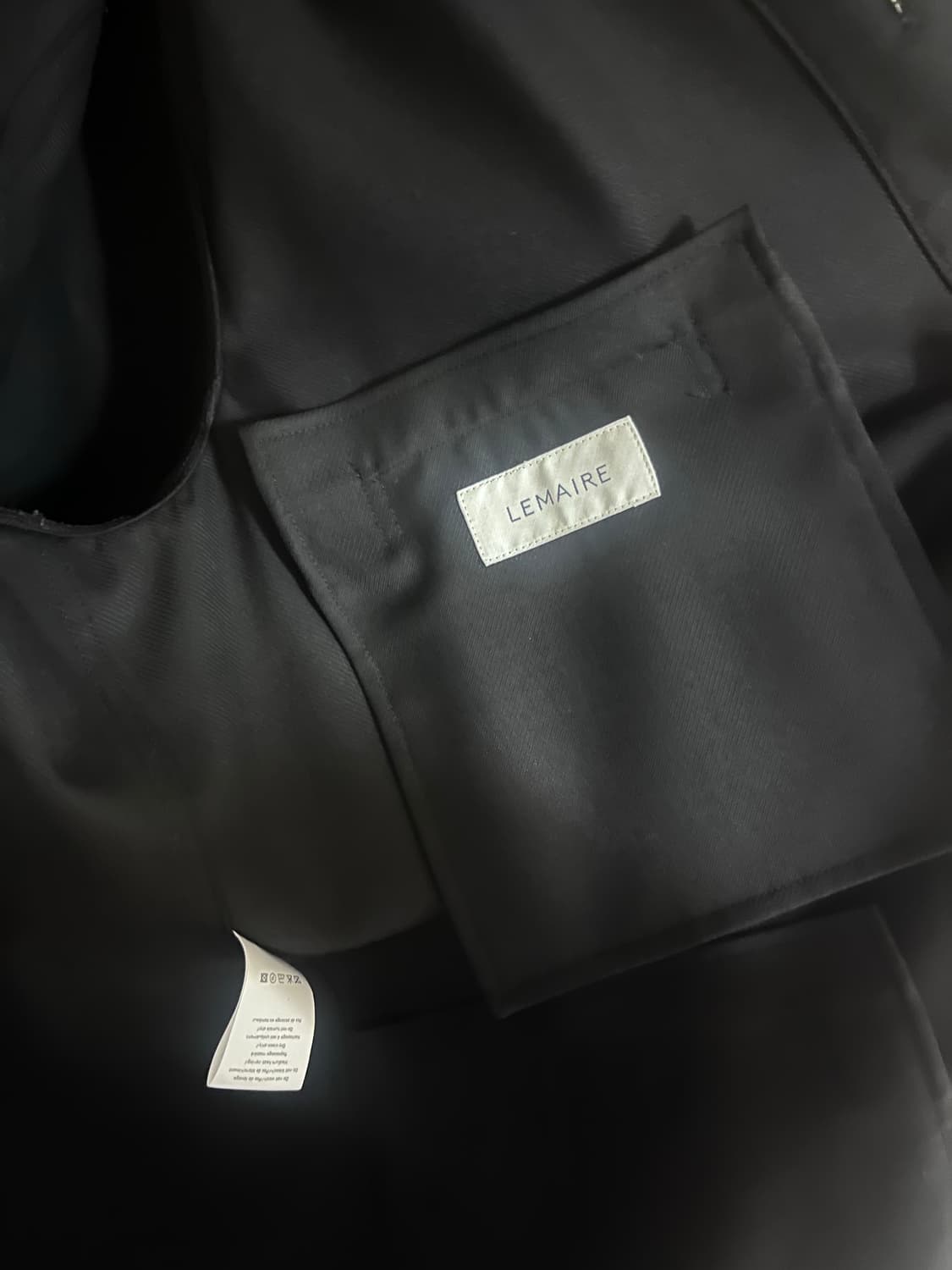 르메르 19fw 브이넥 울 라이너 자켓 (48사이즈) 상품이미지4