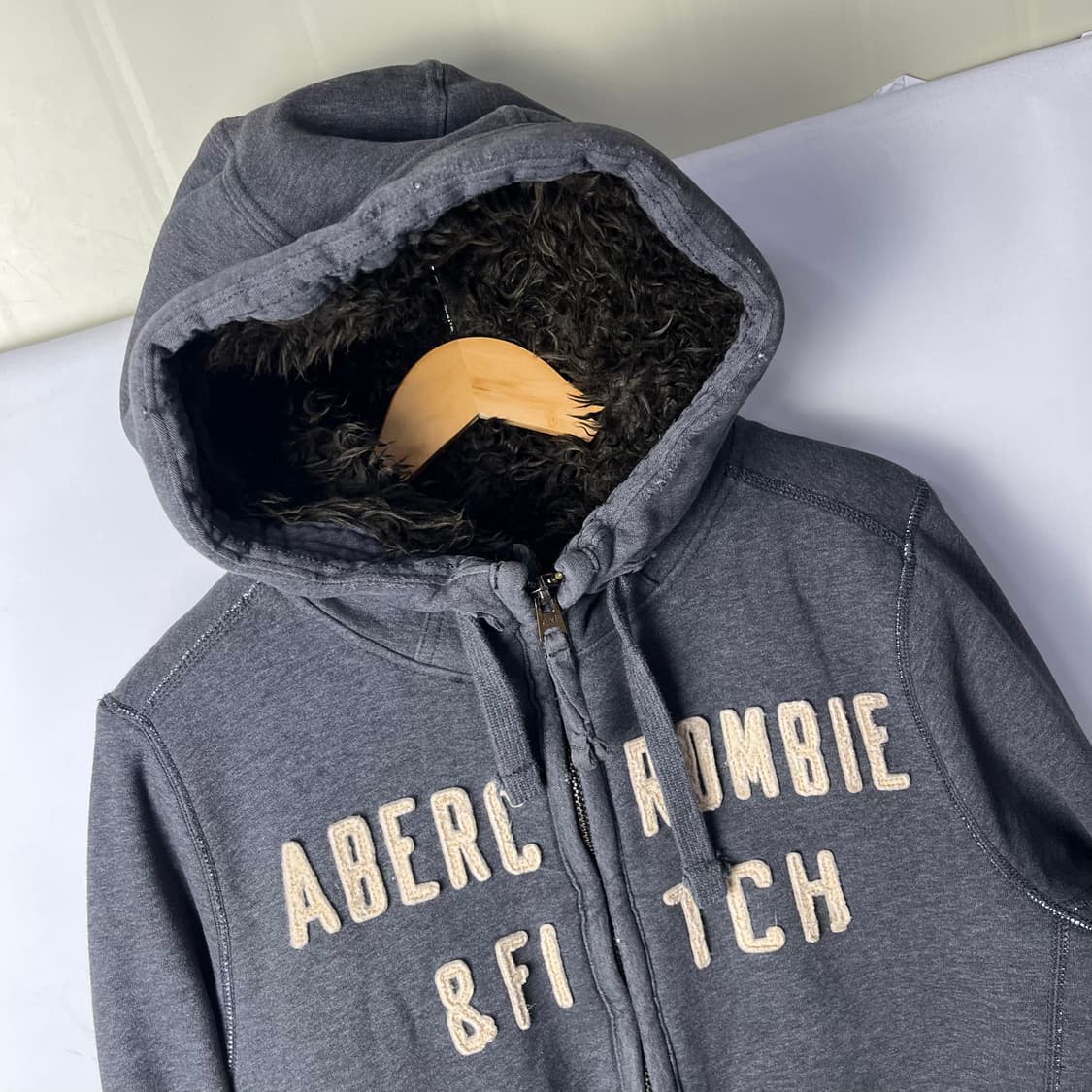 [A&F] 아베크롬비 로고 스펠아웃 울프죠 후드집업 상품이미지3