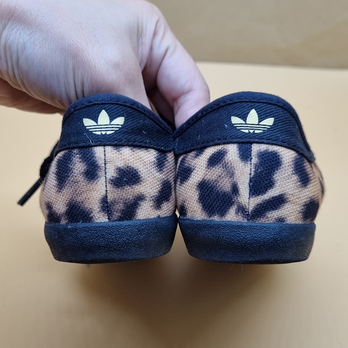 아디다스 레오파드 스니커즈 220 상품이미지4