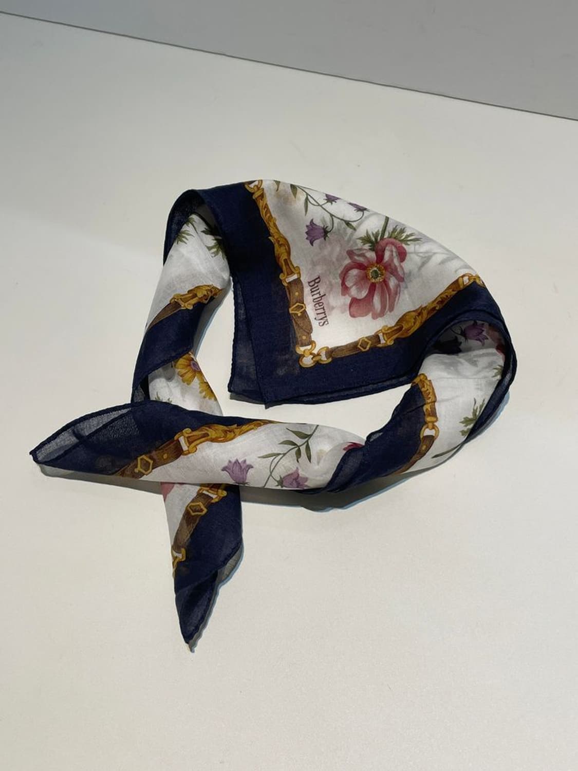 버버리 00s 시그니처 재팬 플라워 쁘띠 반다나 손수건 A1217 상품이미지1