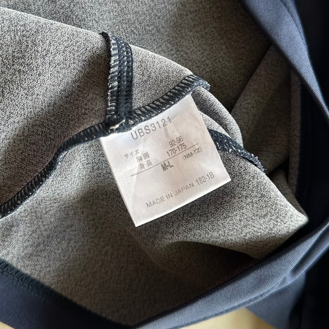 [M-L]엄브로 네이비 웜업 반팔 티셔츠 상품이미지9