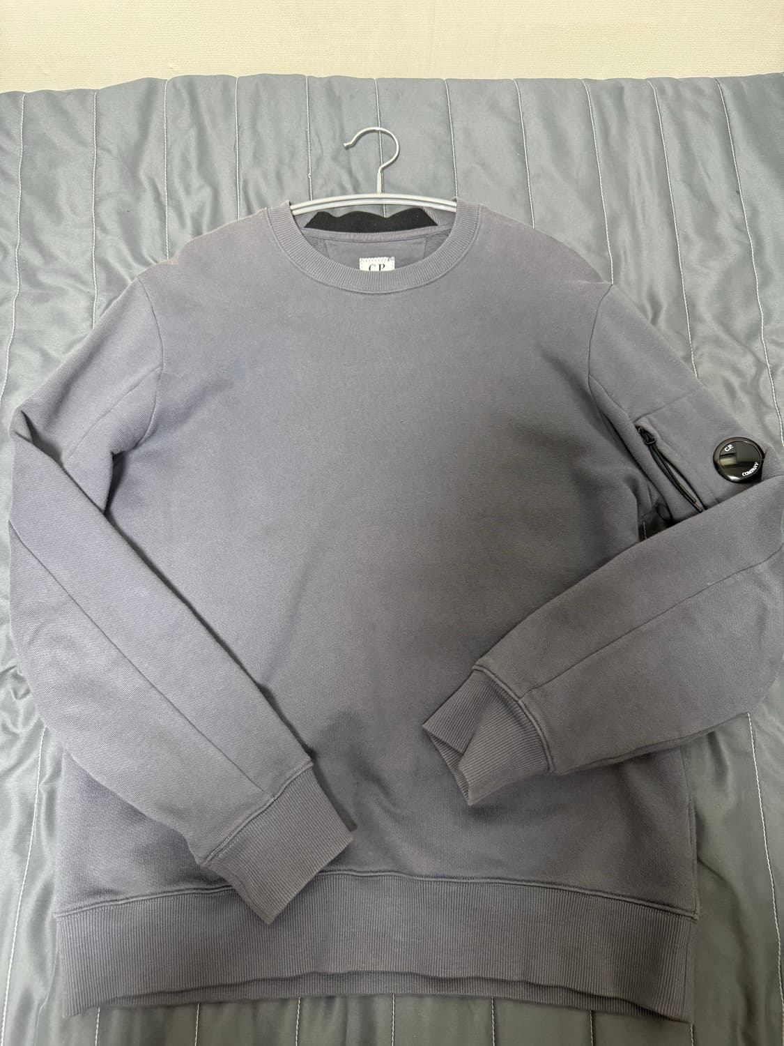 cp컴퍼니 맨투맨 상품이미지1