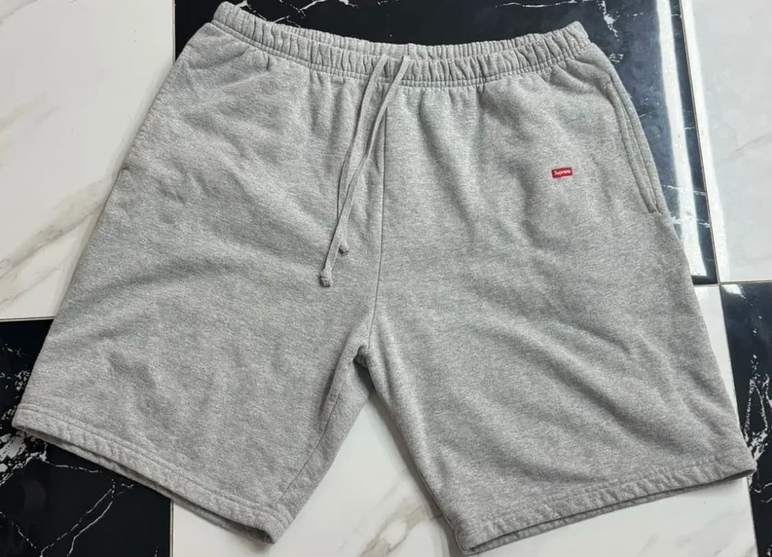 슈프림 21fw 스몰 박스 스웨트 쇼츠 헤더 그레이 XL  팝니다 상품이미지1