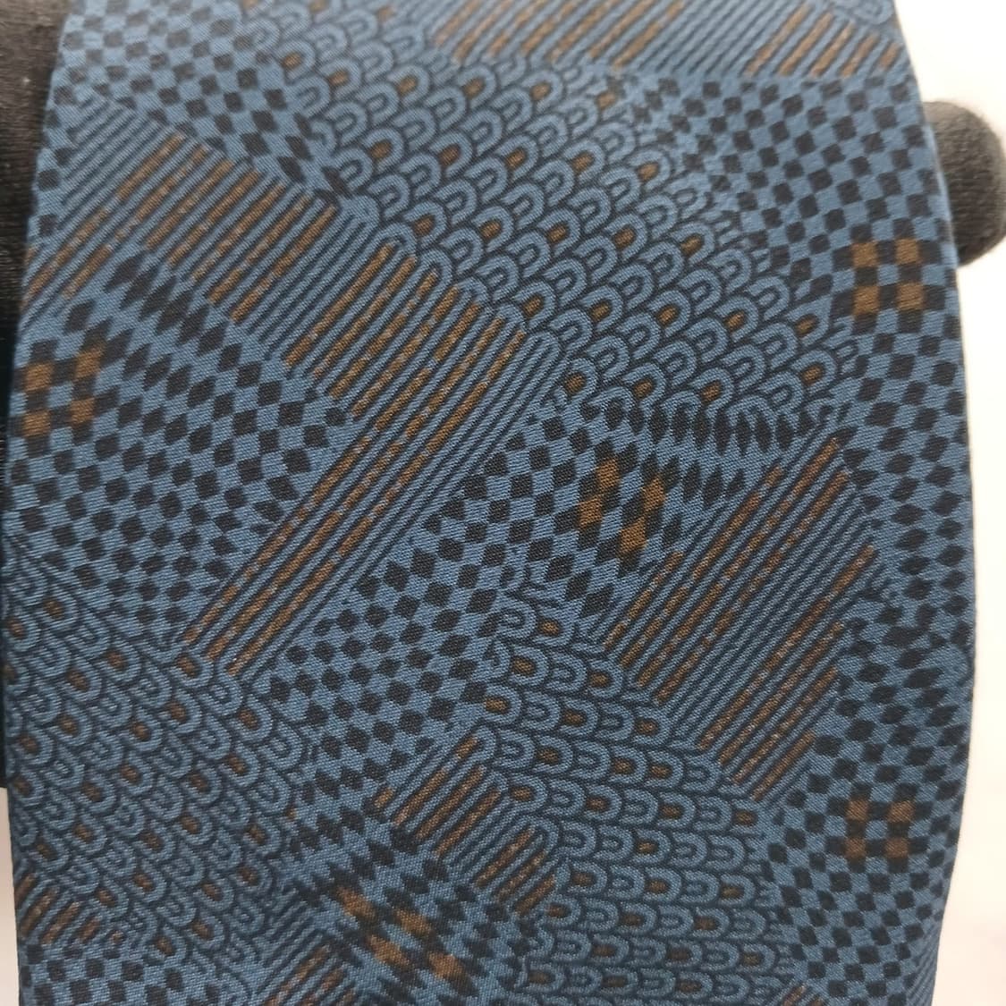 샤를주르당 실크 네이비 지오메트릭 넥타이 8.9cm A+등급 A18753 상품이미지6