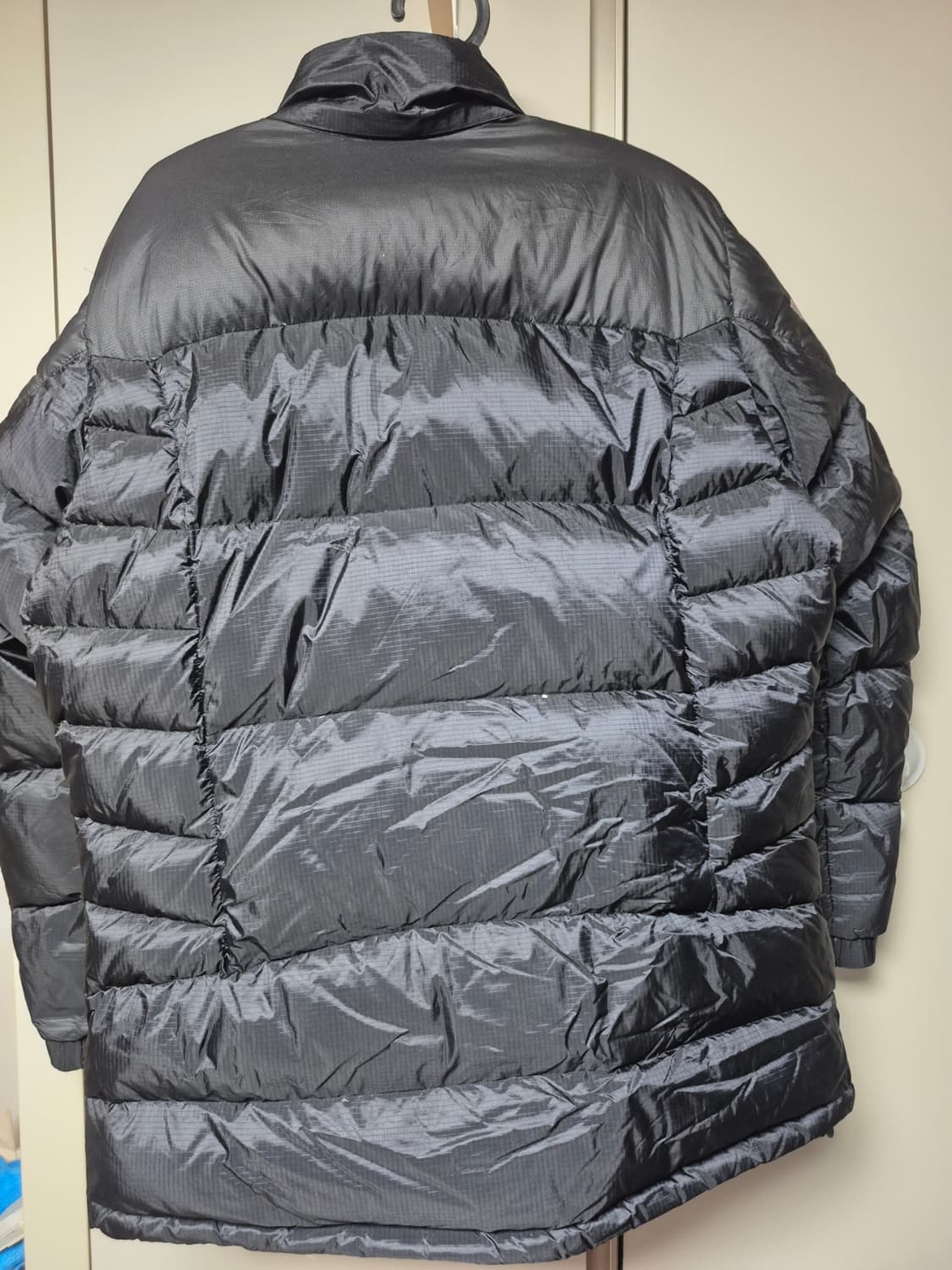 밀레 정품 구스패딩 100사이즈 윈드스토퍼 패딩 팝니다 상품이미지2