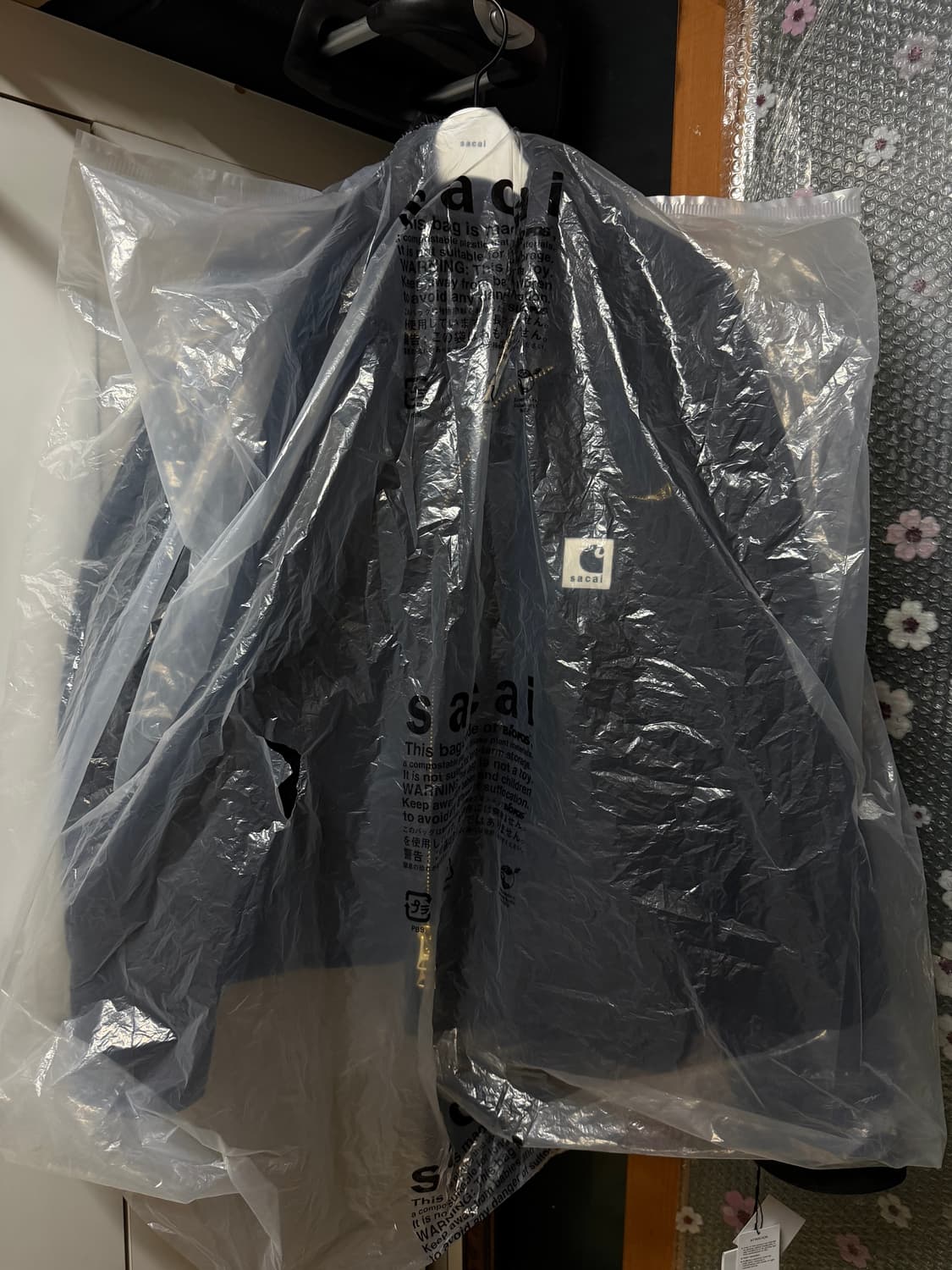 2] 사카이 x 칼하트 WIP 워시드 덕 퍼퍼 자켓 블랙 상품이미지7