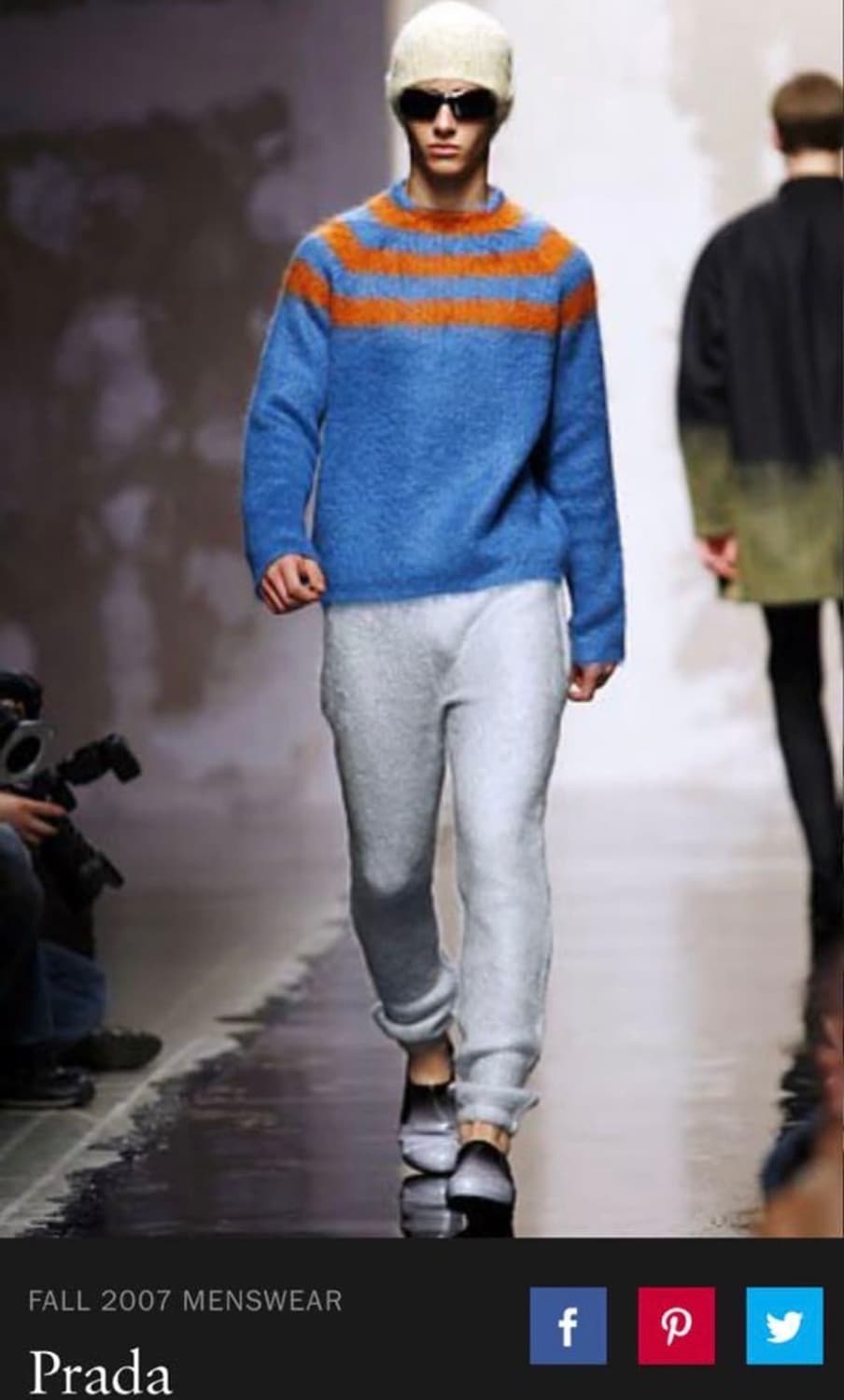 프라다 2007 AW 애나멜 슬립온 로퍼 275  상품이미지1