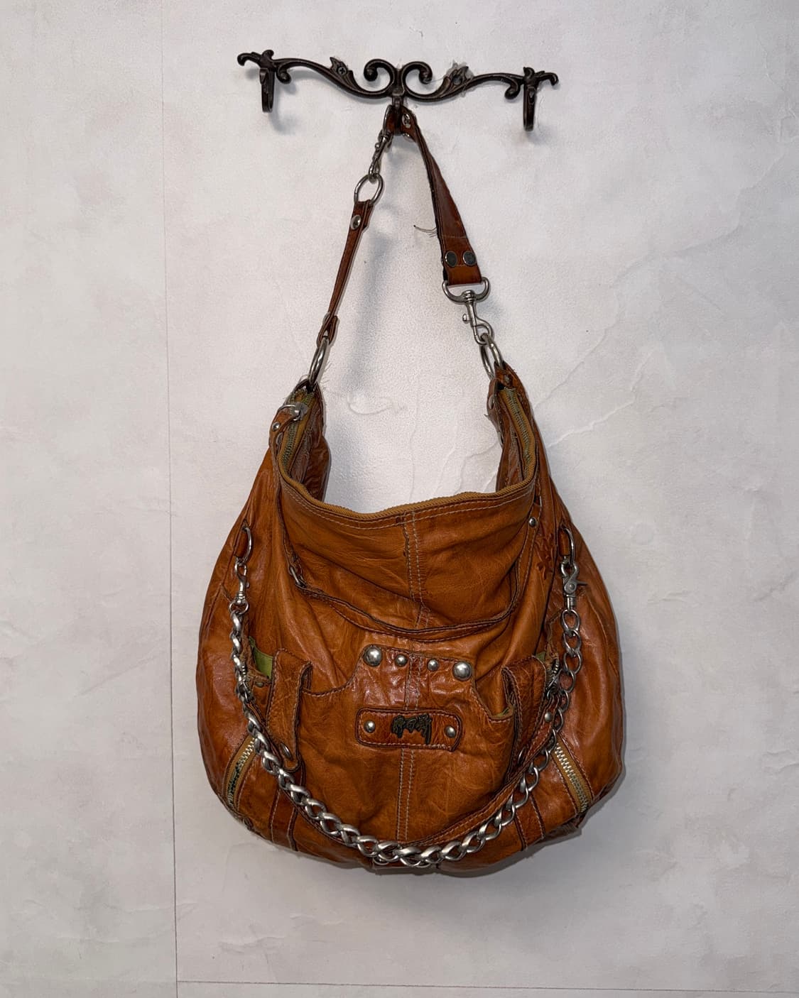 TANKUS camel lamb skin stud chain 숄더백 상품이미지1