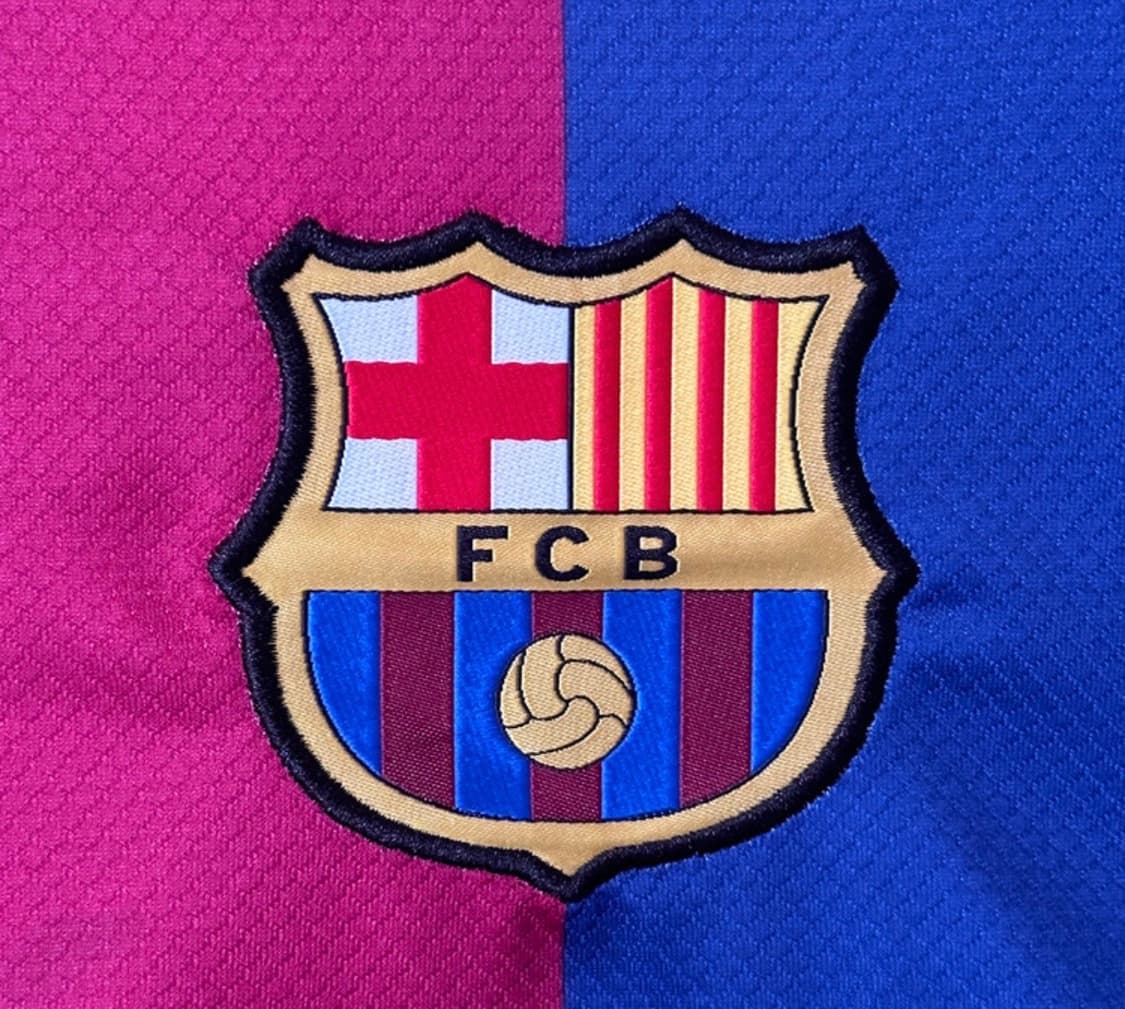 24-25 바르셀로나 레반도프스키 유니폼 상품이미지4