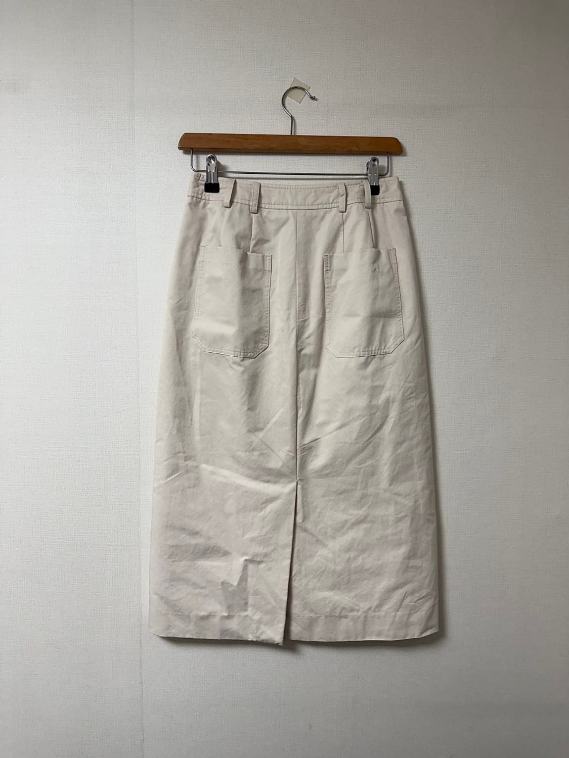 쎄르토 아웃 포켓 스티치 스커트 상품이미지3