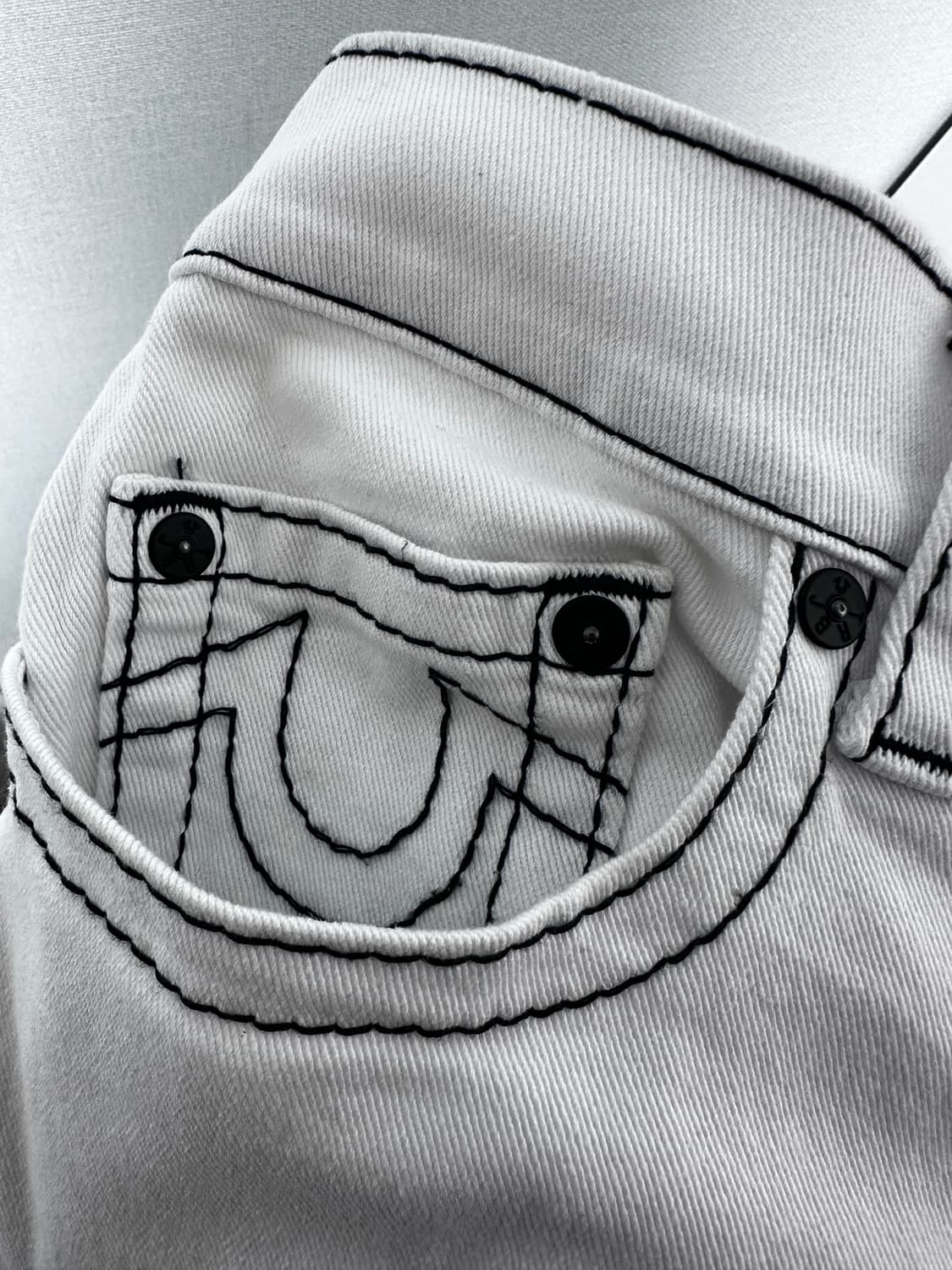 트루릴리젼 ROCCO RELAXED SKINNY 34size 상품이미지4