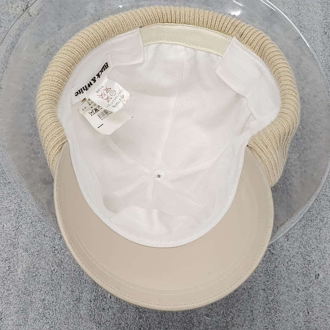 일본산 Black&White 귀달이 골프모자 프리 상품이미지6