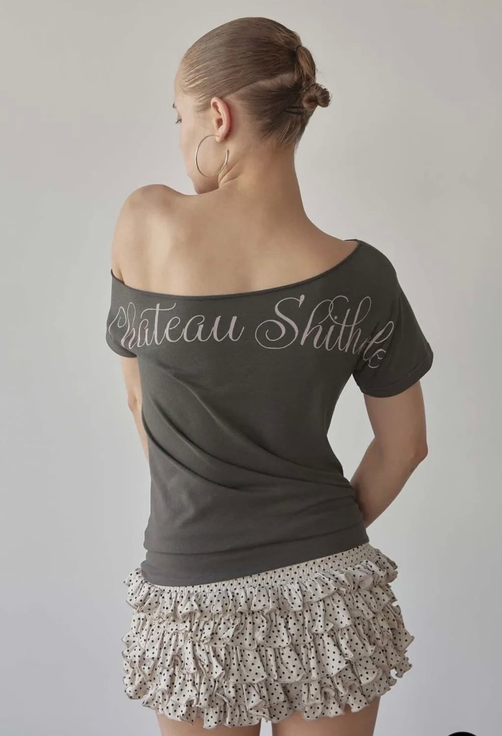 스컬프터 Chateau Shithole Tie Tee Charcoal 상품이미지1