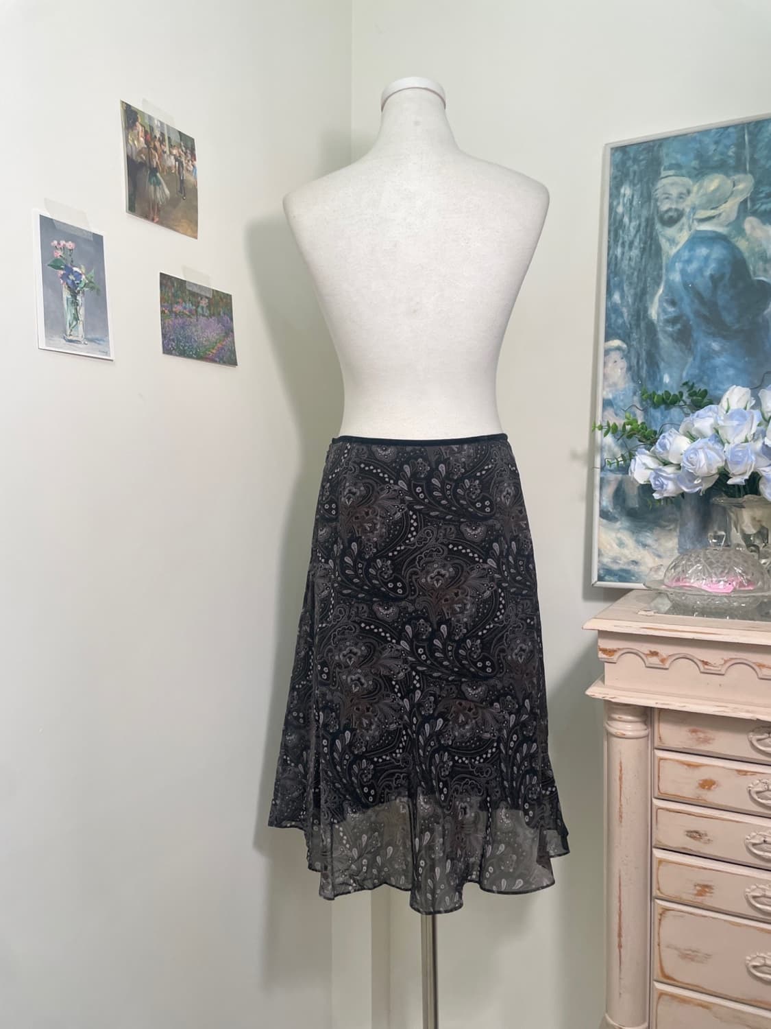black lavender pasley ruffle point midi 상품이미지3